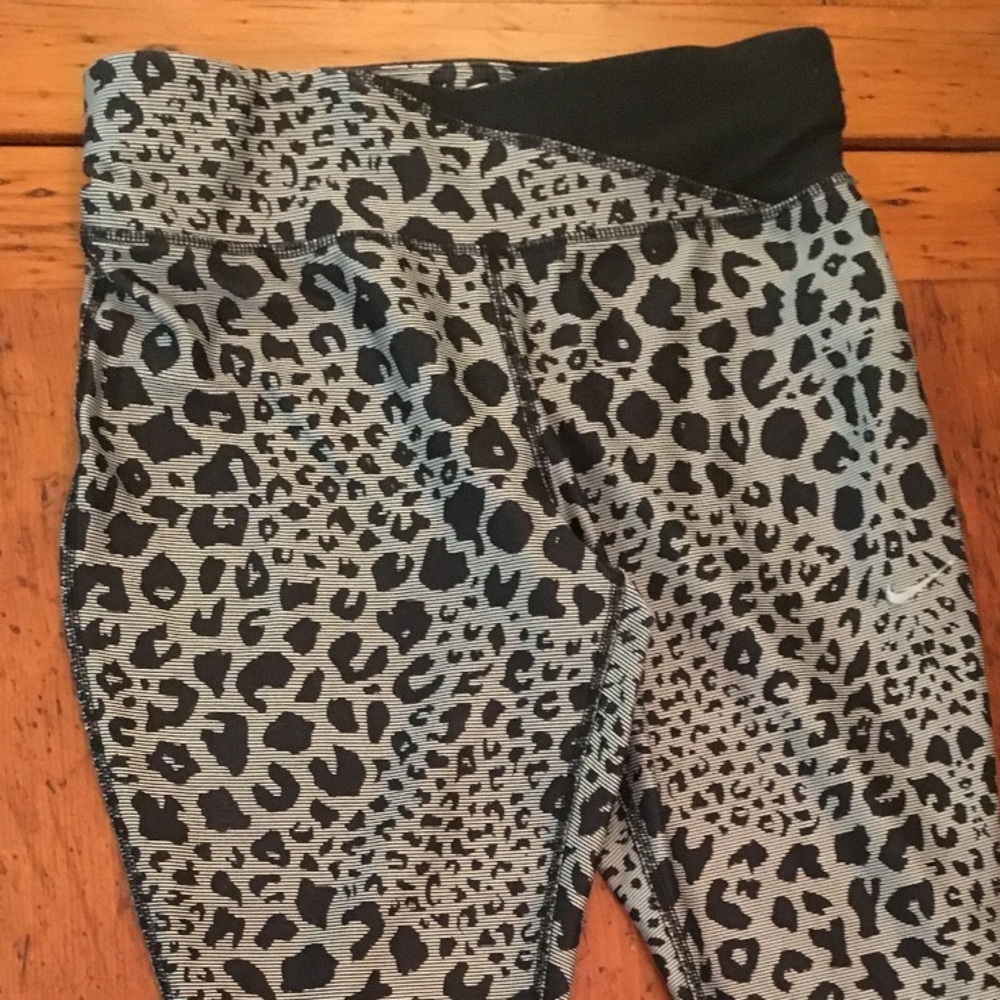 Animal Print Nike crops XS